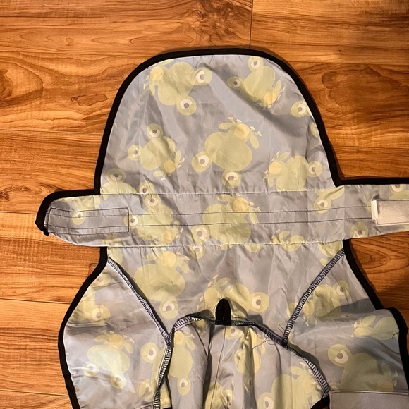 Frog Print Dog Raincoat - Blue and Green Size medium - Picture 2 of 3